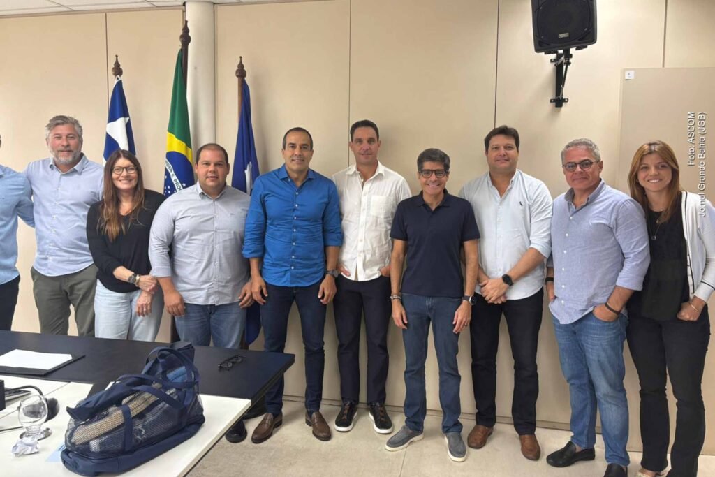 Reunião entre representantes da Orla Brasil e o prefeito Bruno Reis definiu o início das operações gastronômicas no novo Parque Urbano da Orla Pituaçu, com previsão para novembro.